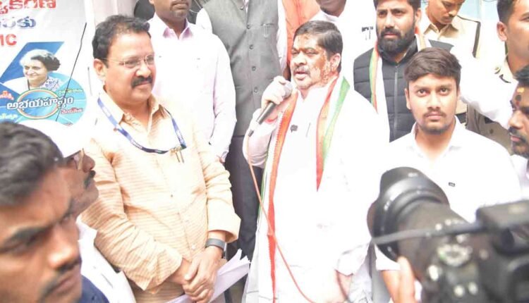 Six Guarantees Will be Implemented 100 Percent: Ponnam Prabhakar