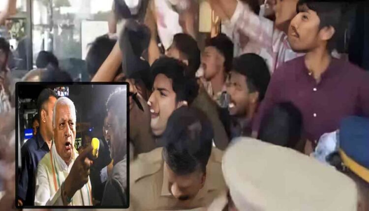 Governor Arif Mohammed Khan Stage Protest After SFI Workers Wave Black Flags