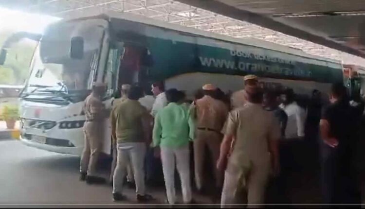 Jharkhand MLAs Reached Hyderabad