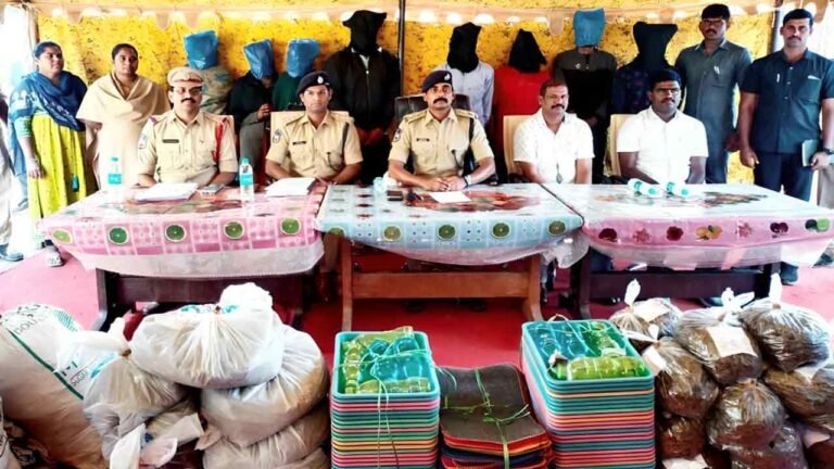 Seized Four Quintals Of Ganja: Arrested Eight
