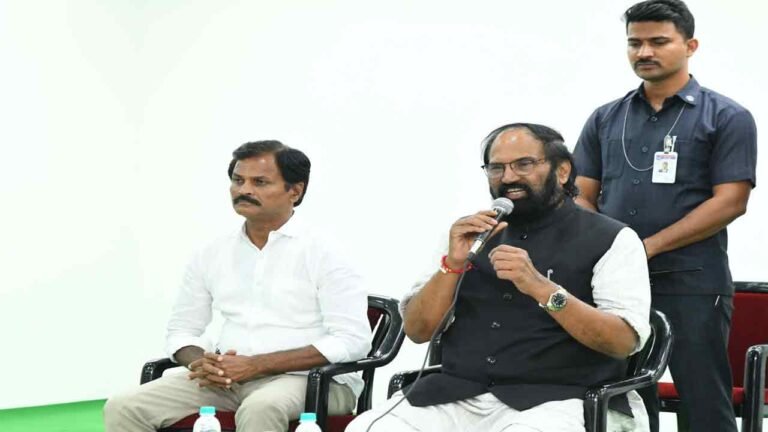 Uttam Refutes Claims Of Projects' Handover To KRMB, Slams BRS For Misinformation