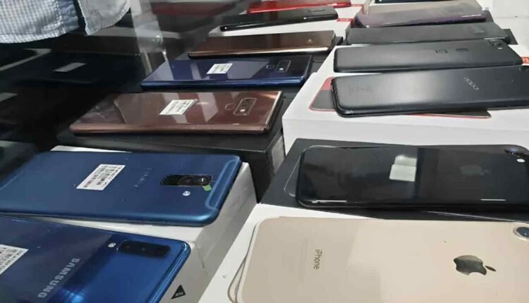 Govt Blocks 1.4 Lakh Mobiles Involved In Cyber Crime And Financial Fraud