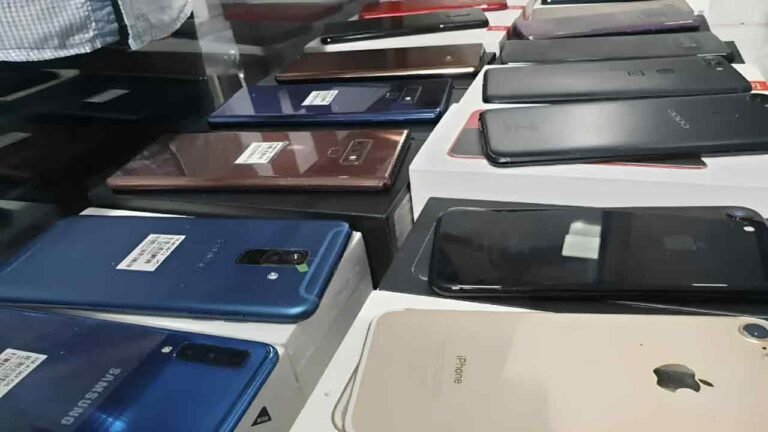 Govt Blocks 1.4 Lakh Mobiles Involved In Cyber Crime And Financial Fraud