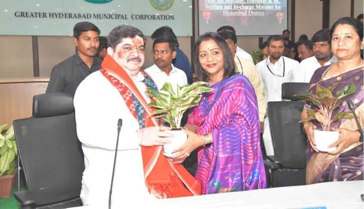 Coordinated work should be done to increase the image of Hyderabad: Ponnam