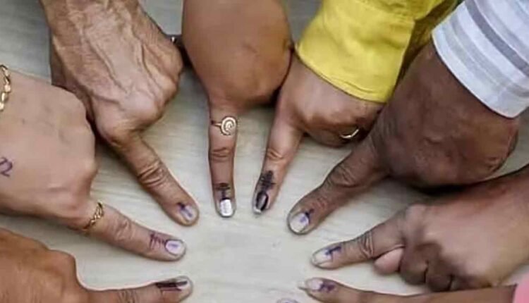 Number Of Voters Recorded 3,30,37,113 In Telangana 