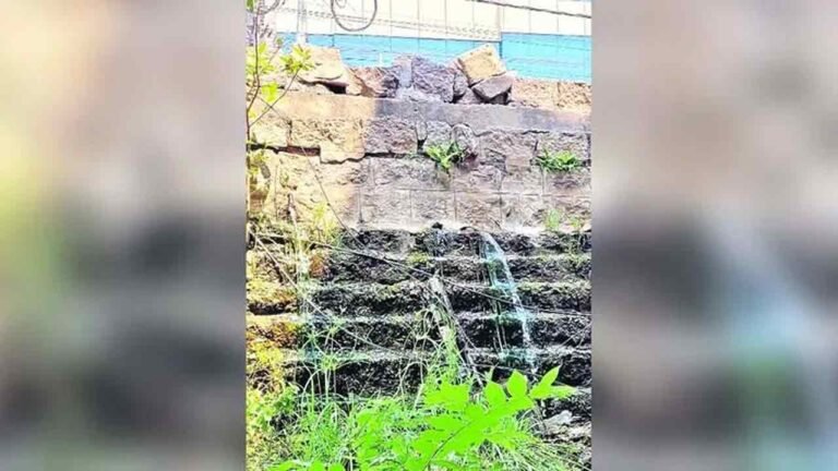 Historic Gandipet Canal In Danger: Drinking Water Canal Full Of Sand 