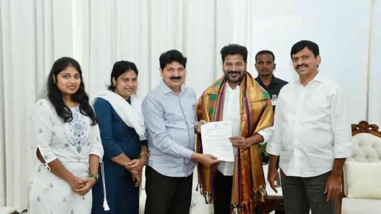 Continuous Shocks To KCR: Bhadrachalam MLA Meets CM Revanth