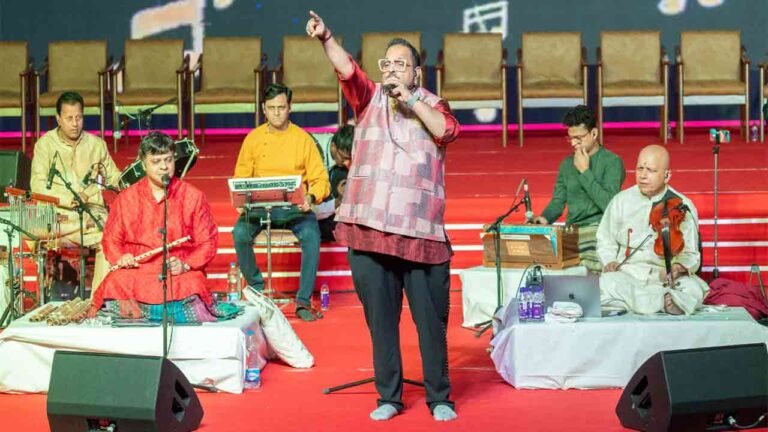 Shankar Mahadevan, Kumaresh Rajagopalan, and Shashank Subramanyam Render Scintillating Spiritual Music to ring in Global Spirituality Mahotsav 