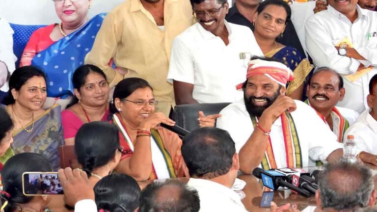 Congress will accomplish 'Mission Telangana - 15': Uttam