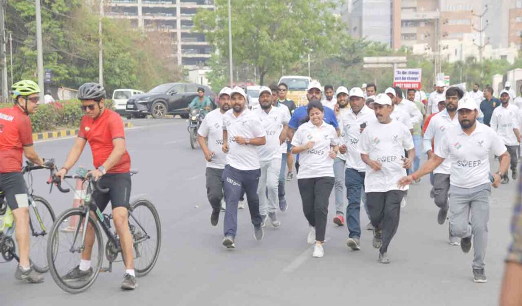 2K Run Organised With Slogan 'I Vote For Sure'