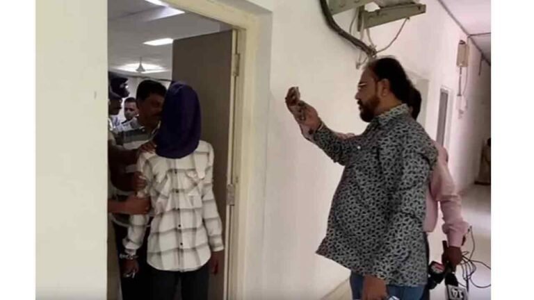 Busted Murder Conspiracy: Accused With Dagger Held 