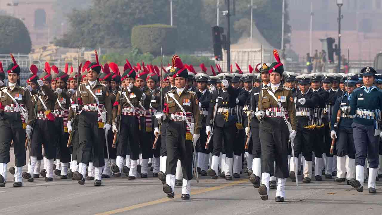 HC Ask Centre To Decide To Include Women In Armed Forces Through CDS Exams