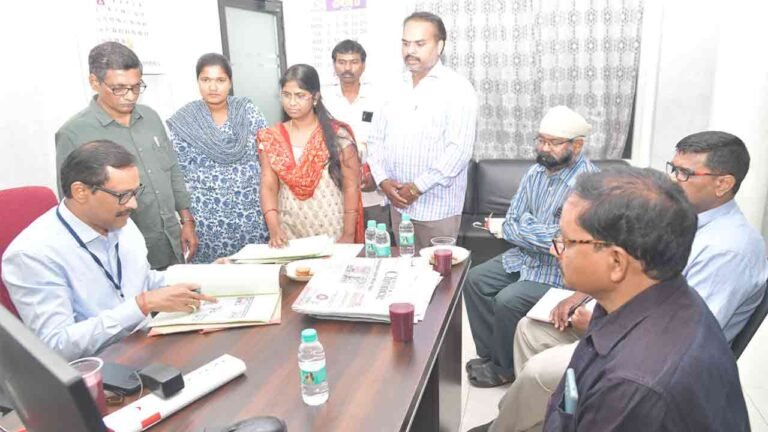 Strong Monitoring Of Election Topics On Social Media