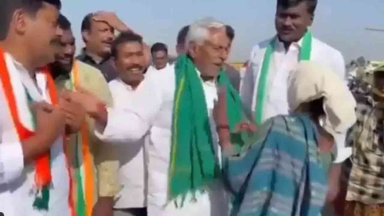 WATCH | Nizamabad Congress Candidate Jeevan Reddy Slaps Woman