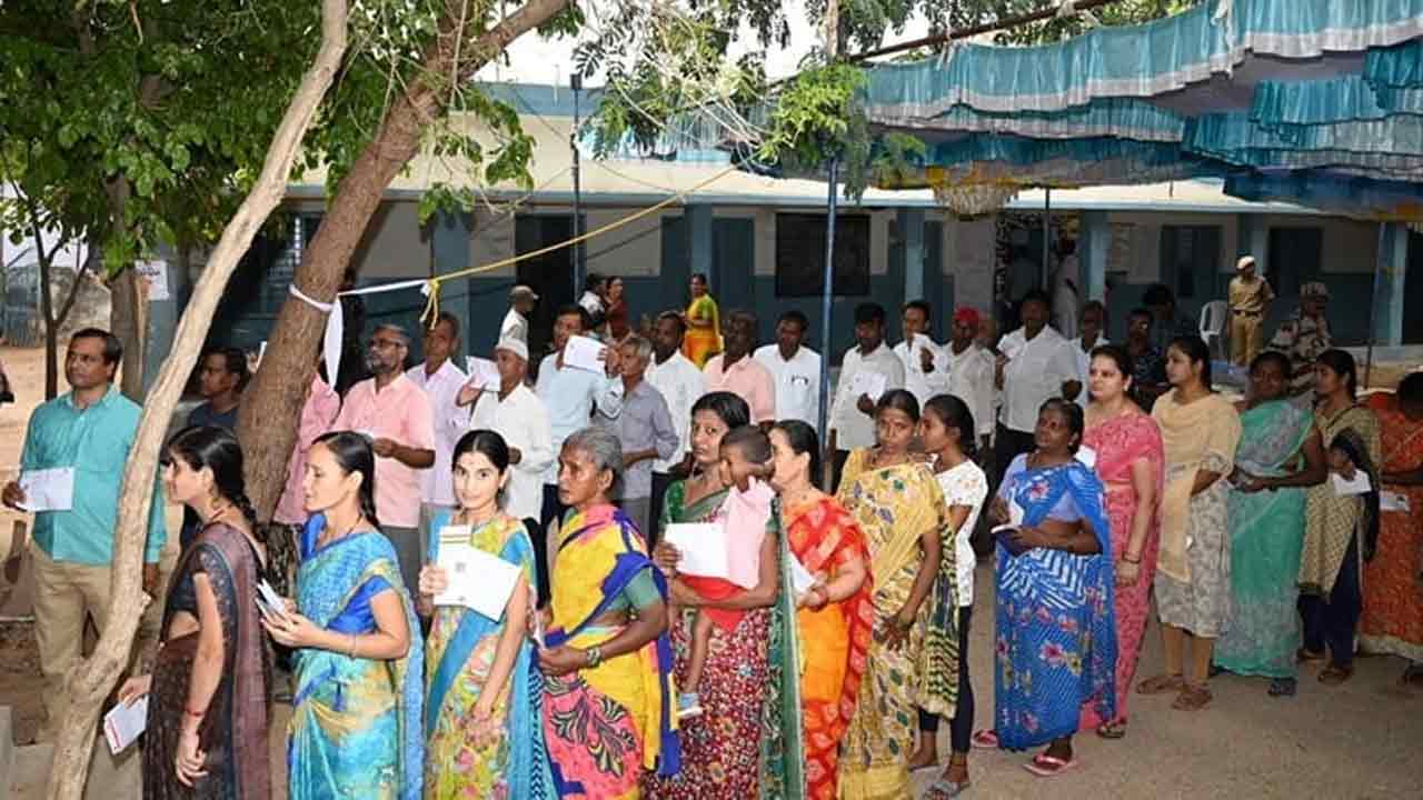 Total Turn Out Of Vote In 17 LS Seats In Telangana Recorded 64.93 Percent