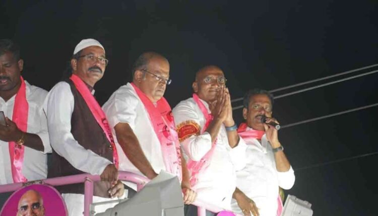 Muslim Organization Extends Support To BRS Candidate RS Praveen In Kurnool