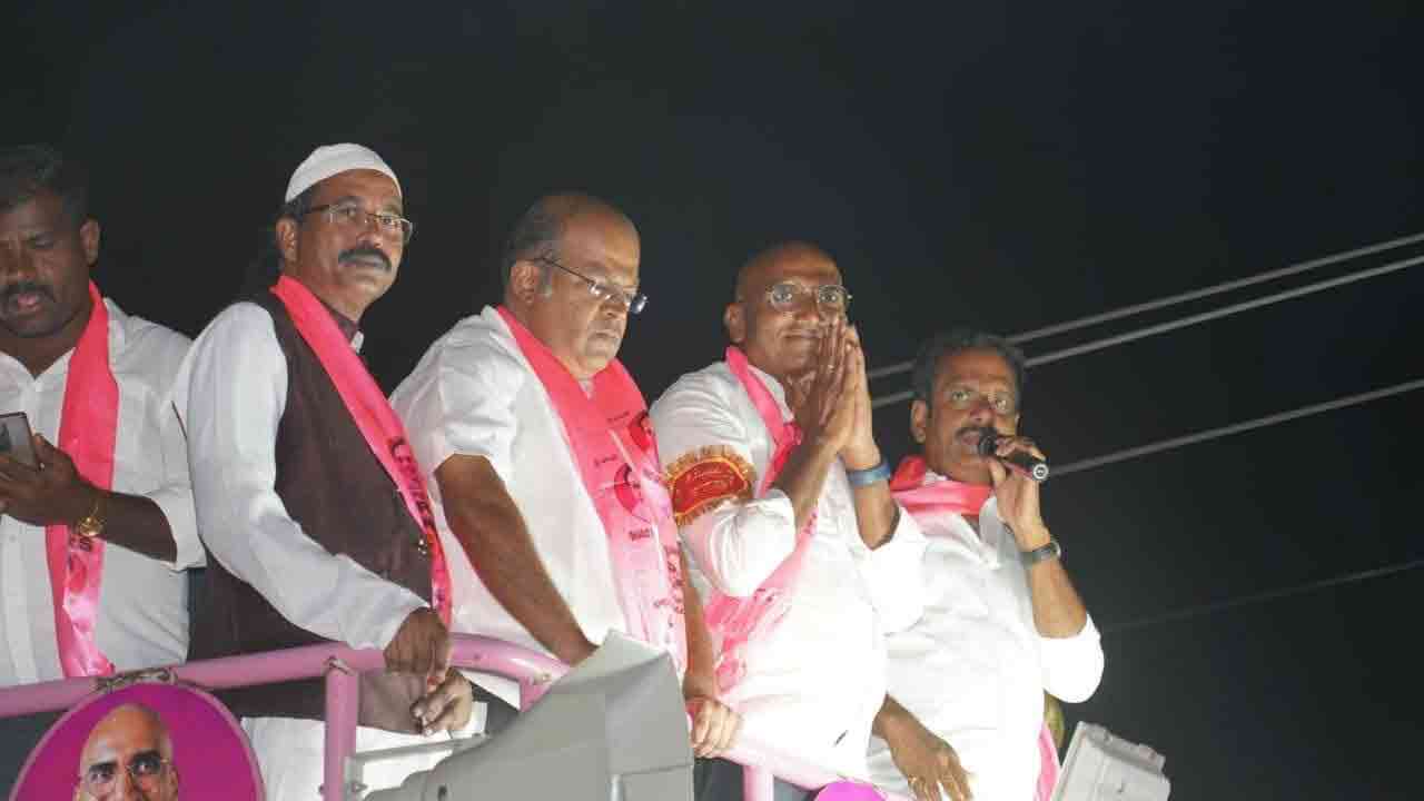 Muslim Organization Extends Support To BRS Candidate RS Praveen In Kurnool