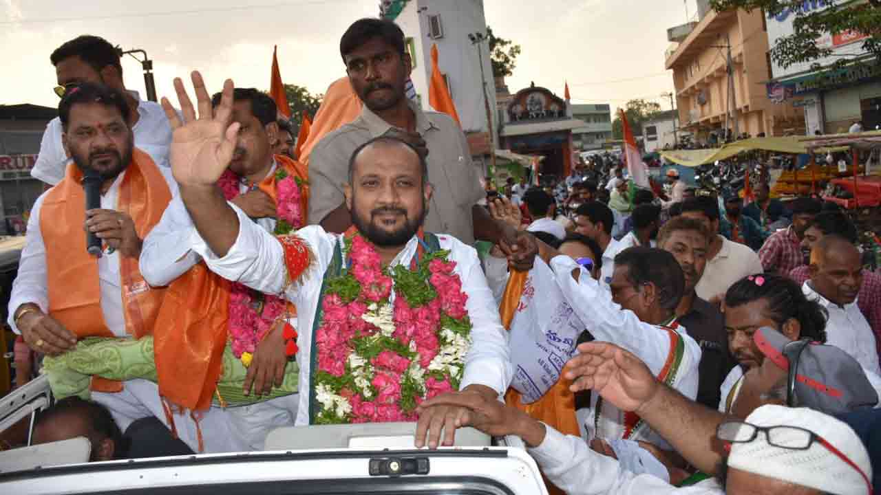 Sameer Waliullah Urges Hyderabad To Vote for Congress
