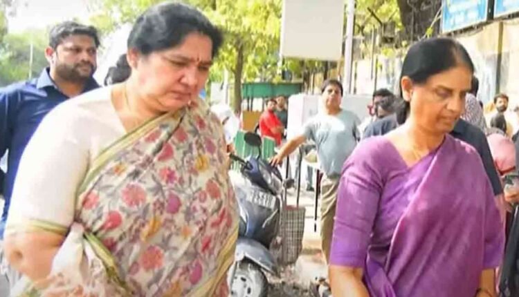 Sabitha, Satyavathi Visited Tihar Jail To Meet Kavitha Involved In Delhi Liquor Scam 