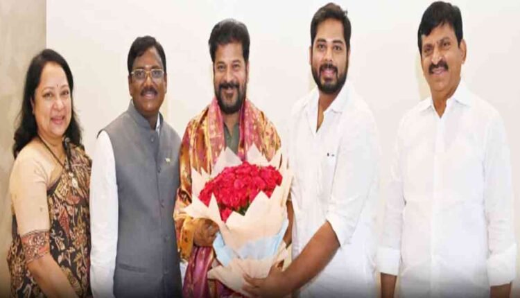 CM Revanth Congratulated Peddapalli MP Vamsi Krishna