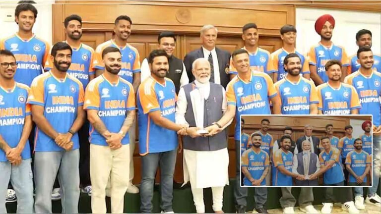 Indian Cricket Players Met PM Modi And Presented Him With The T-20 World Cup Trophy