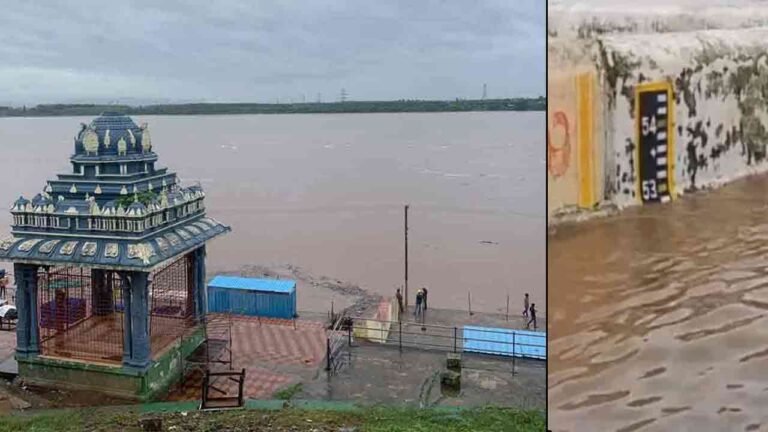 River Godavari Is Receding In Height At Bhadrachalam