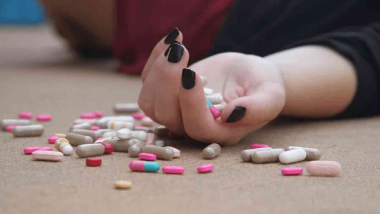 30-Year-Old Techie Consumes 130 Sleeping Pills, Ends Life 