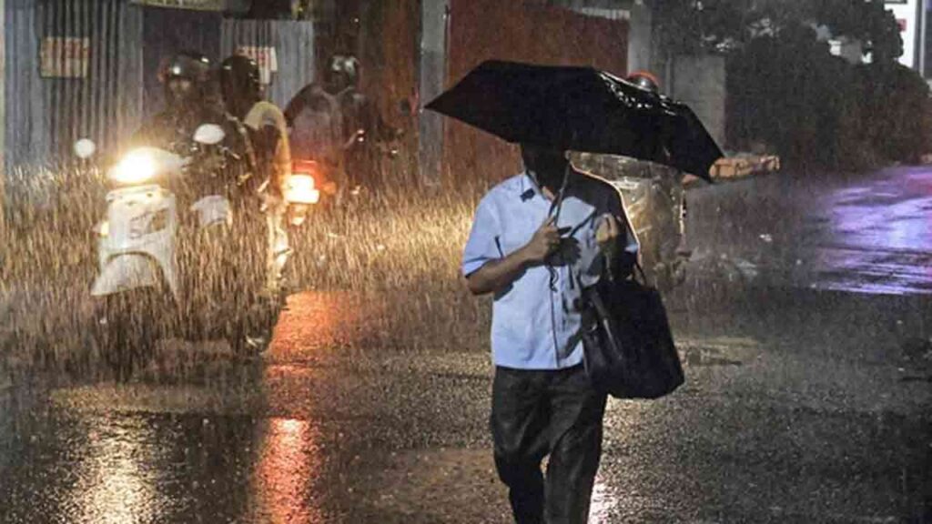 IMD-H Issued Red Alert For 5 Districts Of Telangana