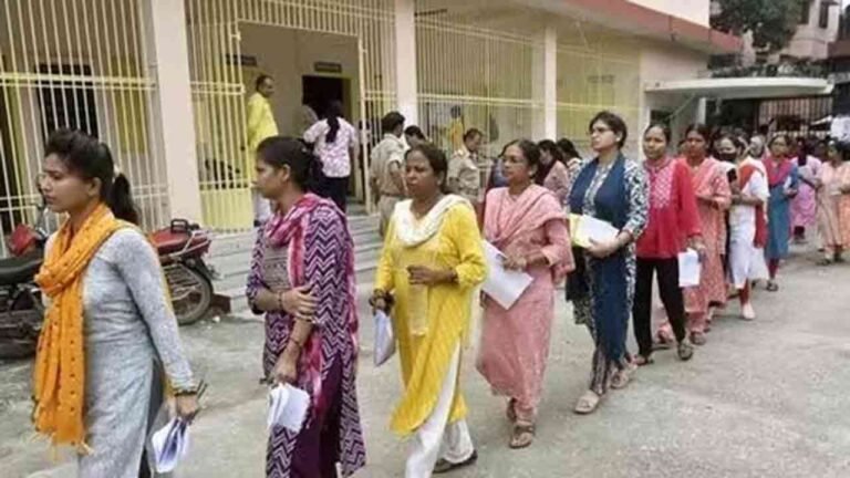 Telangana DSC Exam For Teacher Recruitment Begins