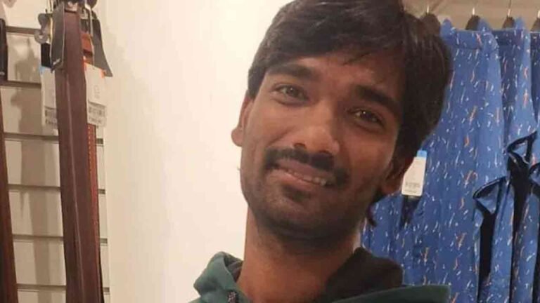 A Youngster From Hyderabad Washed Away In Godavari At Bhadrachalam