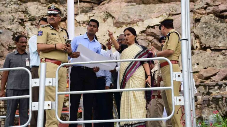 Independence Day 2024: CS Visits Historic Golconda Fort