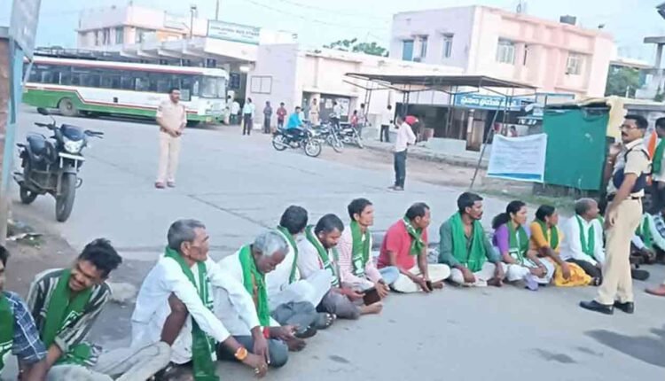 Commercial Establishments Remain Closed As Bandh Observed In Adilabad