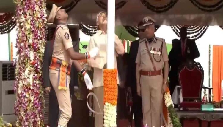 Chandrababu Naidu Hoists National Flag At Indira Gandhi Stadium
