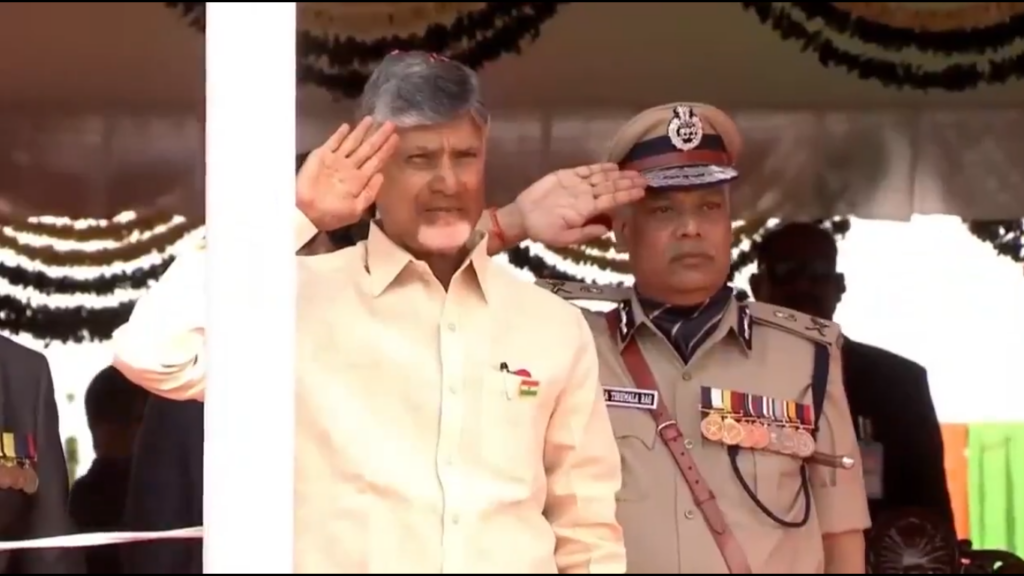 Chandrababu Naidu Hoists National Flag At Indira Gandhi Stadium 