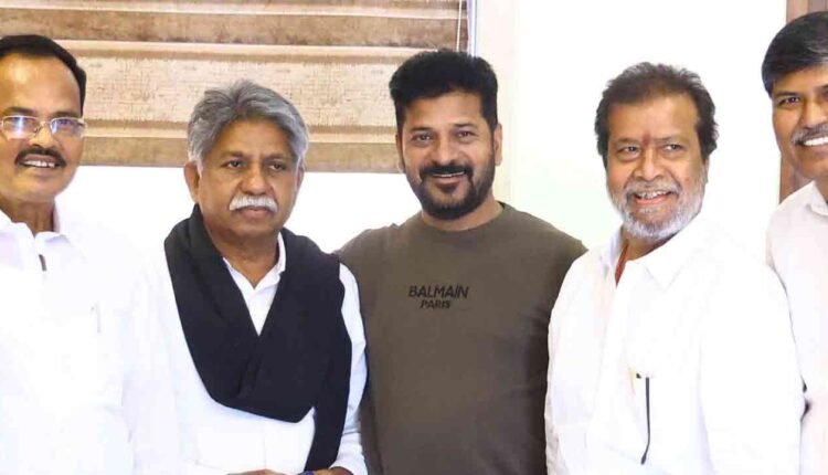 Manda Krishna Madiga Met CM To Implement SC Classification