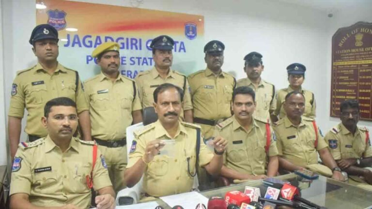 Gang Of Four Attention Diversion Offenders Arrested: Two Absconding