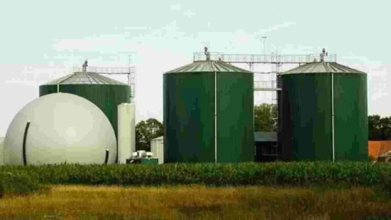 CNG Gas Production With Garbage: Construction Of Plant At Jawaharnagar