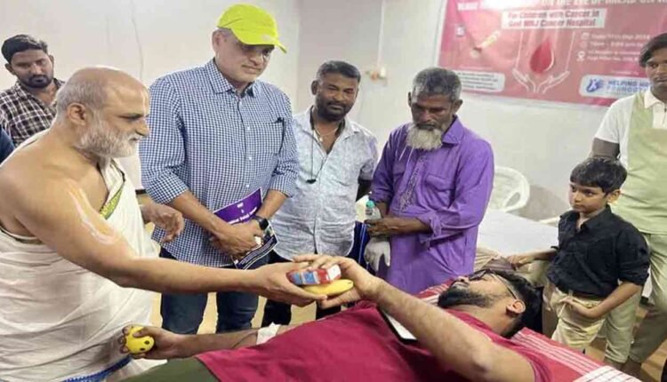 Ganga Jamuni Tehzeeb: Temple Priest Attends Milad Blood Donation Camp In Hyderabad