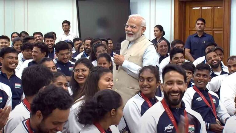 PM Modi Met Indian Para-Athletes At His Residence