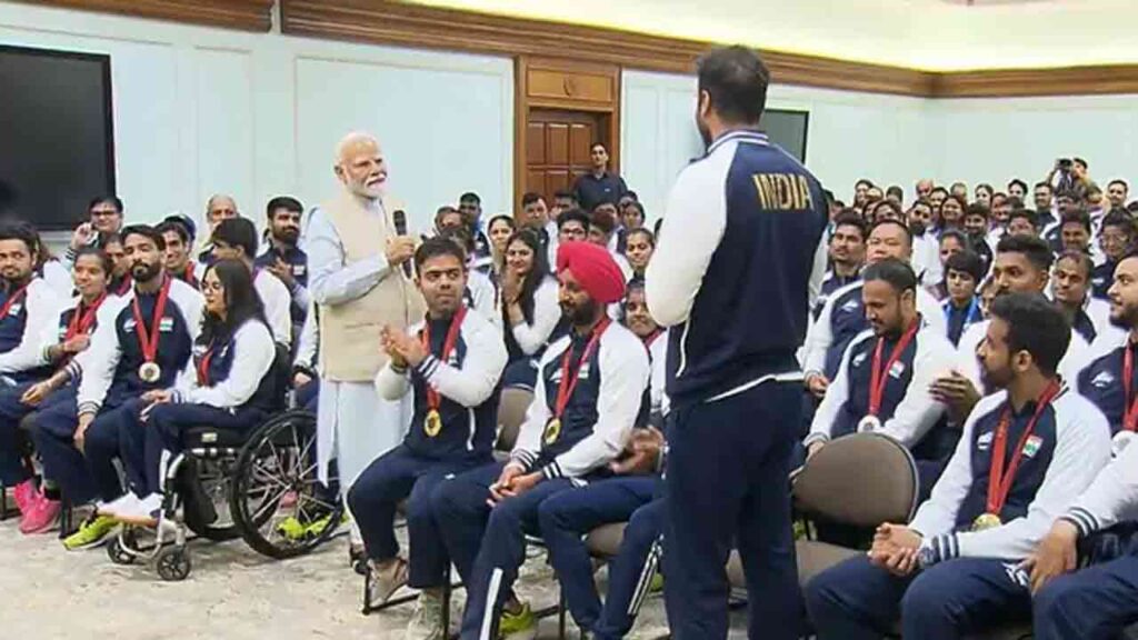 PM Modi Met Indian Para-Athletes At His Residence