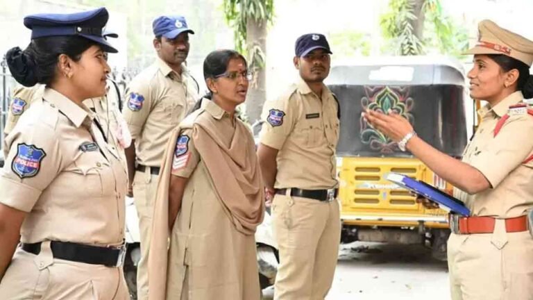 SHE Team Rescue Girl Locked In A Hotel Room For 20 Days