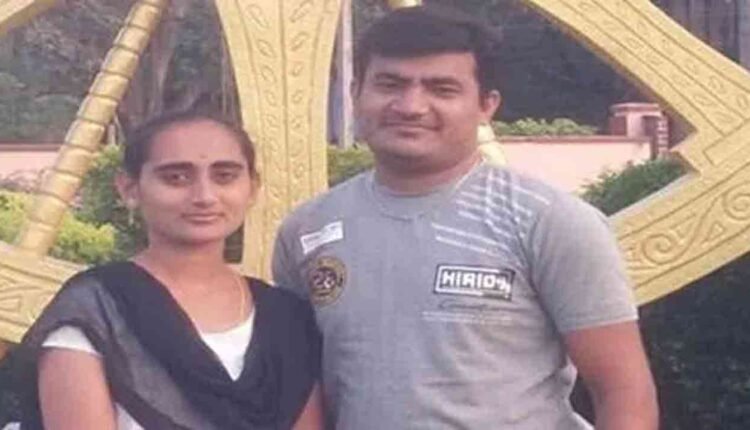 Couple Cheated By Middlemen On Pretext Of Job In SCCL, Ends Life
