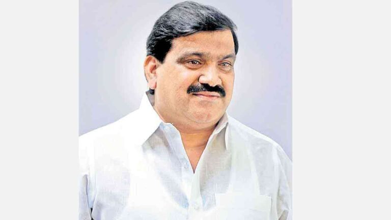 Dr. Mahender Reddy Inspected Caste Census Survey In BTS Colony In Municipality