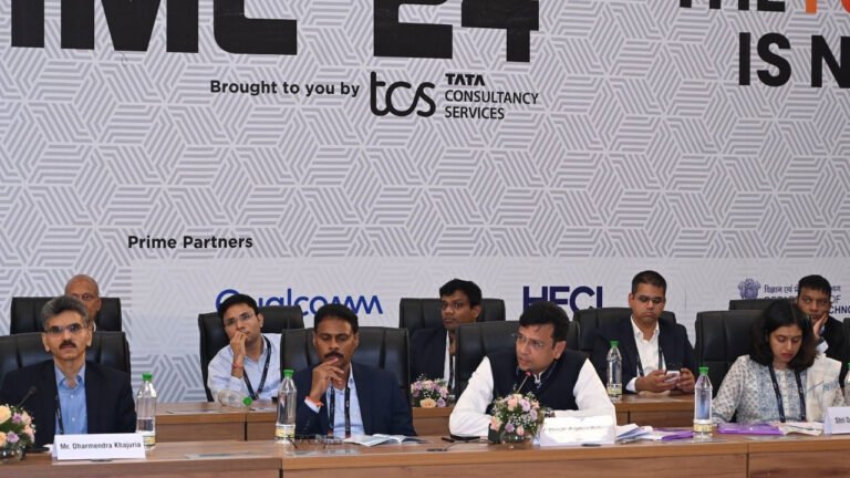 Sridhar Babu Urge Centre For Semi-Conductor Plants In Telangana