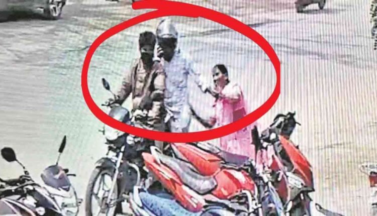 Chain Snatchers Target Elderly Woman, Fled With Her 'Mangalsutra In Patancheru