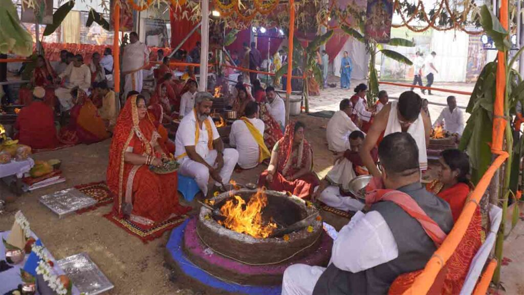 Maha Annakut Mahotsav held at Goushala Satyam Shivam Sundaram Gau Nivas