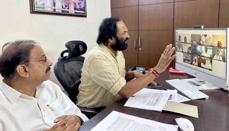 Uttam Urges Public Representatives To Ensure Successful Paddy Procurement