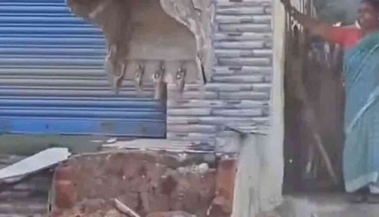 Mild Tension At Mailardevpally As GHMC Town Planning Team Demolish Footpath Encroachments