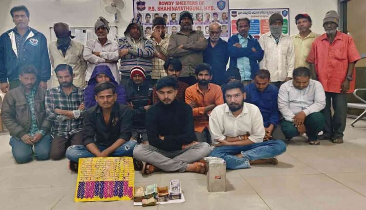 Police Arrested 24 People For Organizing 'Satta' Betting At Shah Inayat Gunj