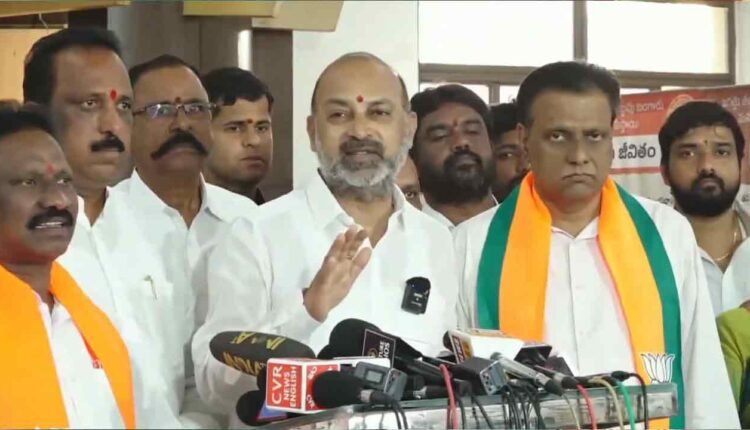 Bandi Sanjay Warning: If Centre Give Funds, Will You Put Your Name On It?